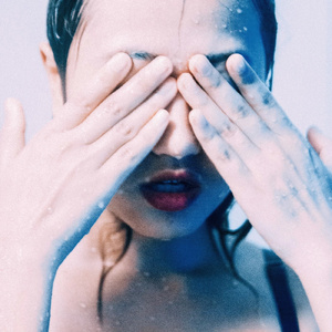 被猛鬼侵犯高潮
